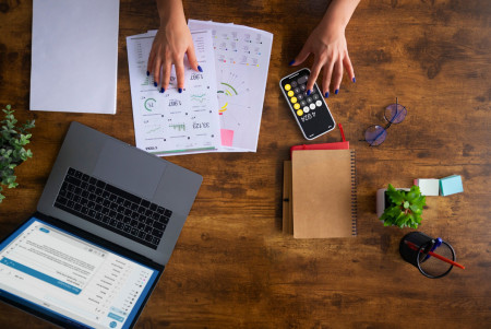 The Top 5 Benefits of Using an All-In-One Platform for Job Boards, Invoicing, and Client Management