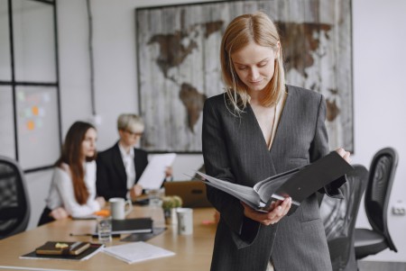How to Set Up a Professional Company Profile in 10 Minutes